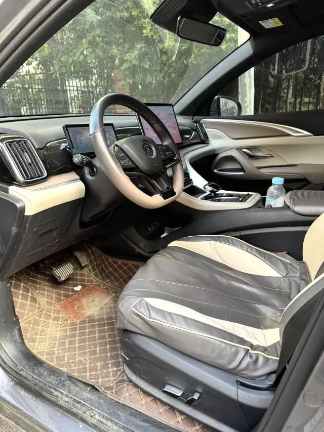 BYD 2023 Song Pro DM-i 1.5 Stepless Champion Edition Excellent 110KM Automatic 3