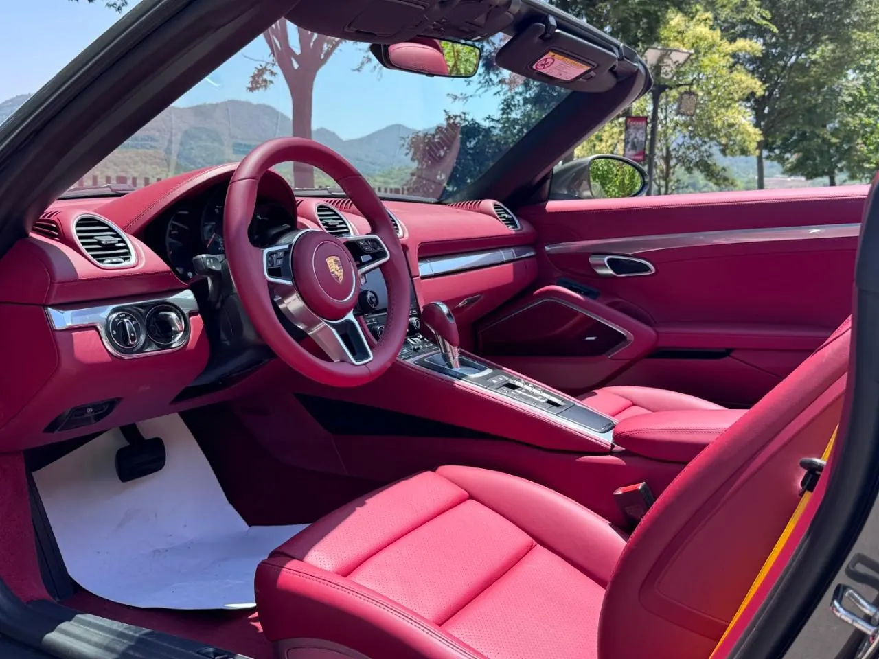 Porsche 718 (Imported) 2022 718 Boxer 2.0T Automatic 5