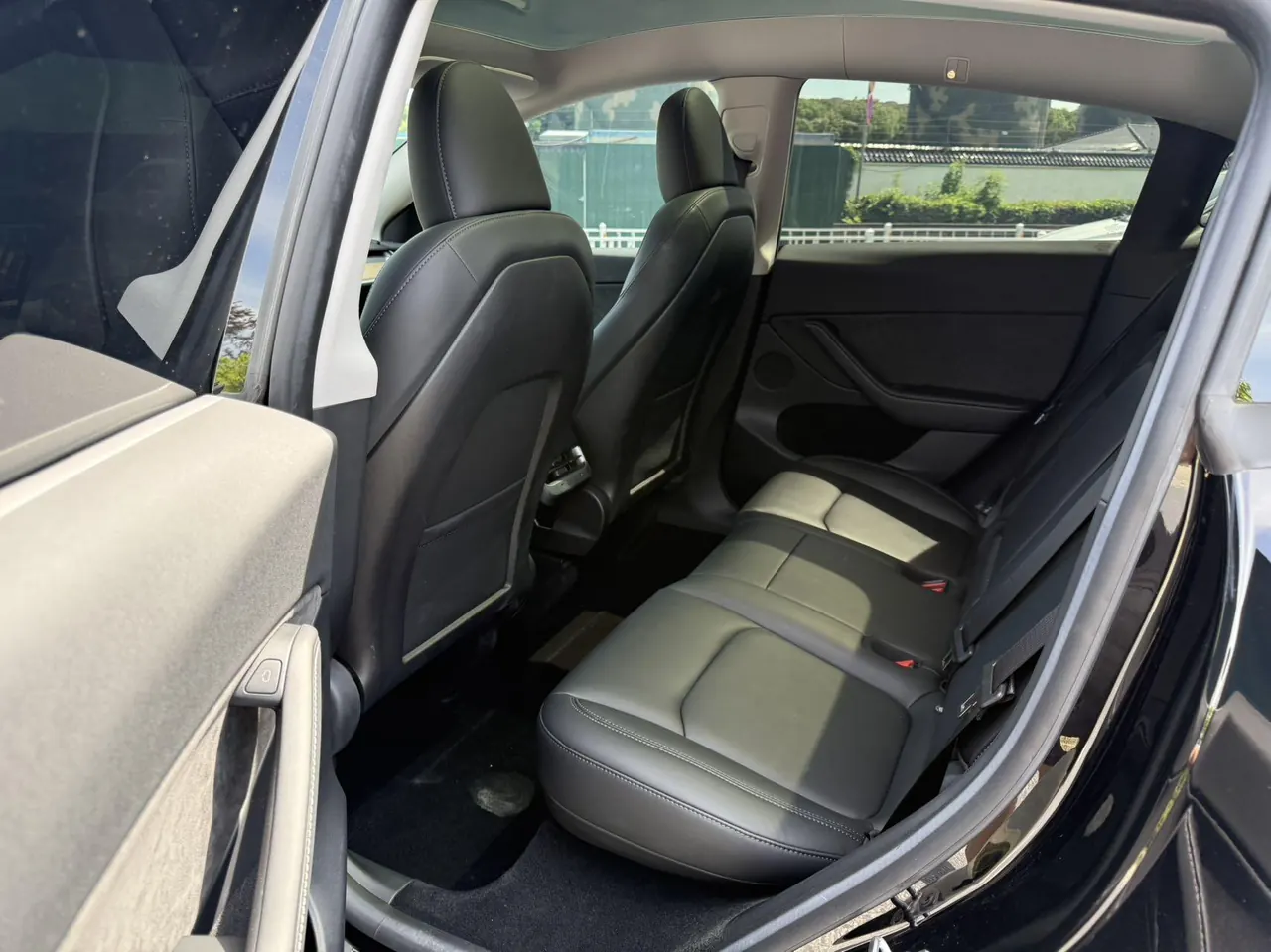 Tesla 2022 Model Y rear-wheel drive version (facelift) automatic gear 5