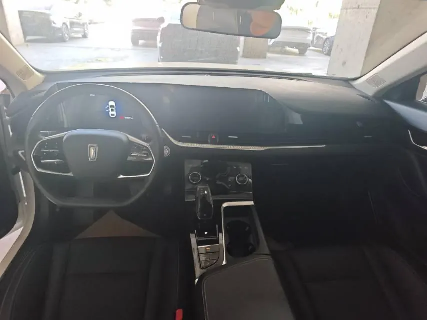 Bestune 2023 B70 1.5T enjoy automatic gear 3