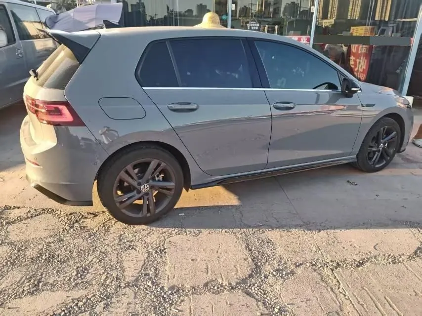 Volkswagen 2023 Golf 8 R-Line 1.4TSI 280TSI Lite Automatic 10