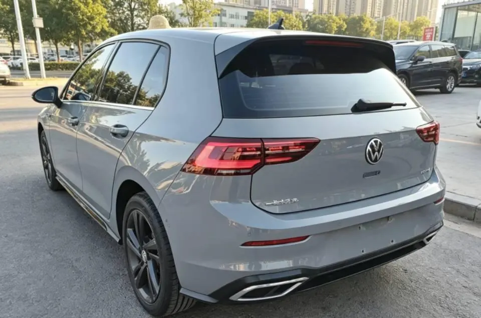 Volkswagen 2023 Golf 8 R-Line 1.4TSI 280TSI Lite Automatic 7