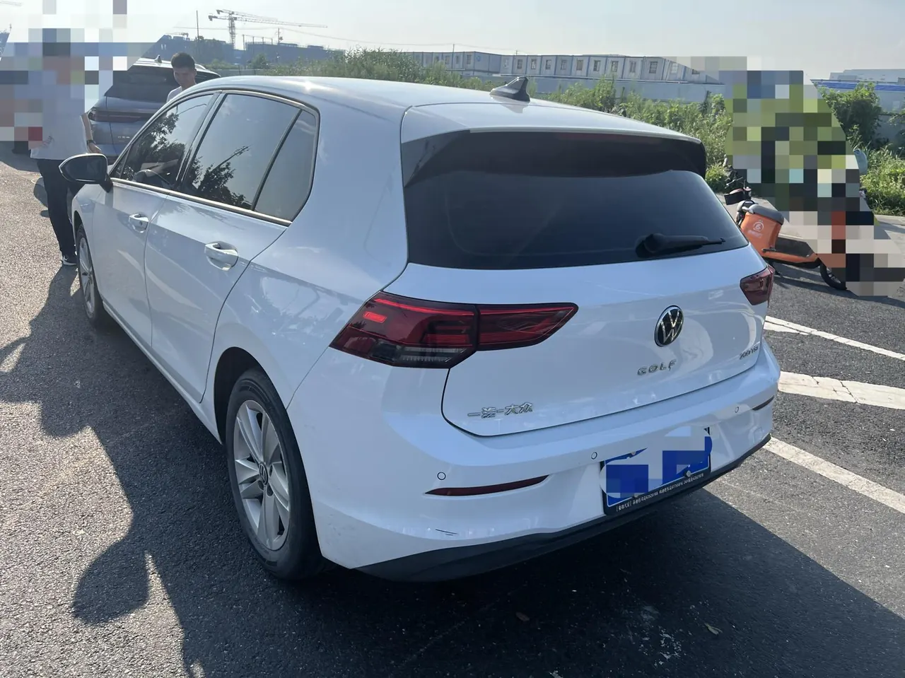 Volkswagen 2021 Golf 8 1.2TSI 200TSI Automatic 3