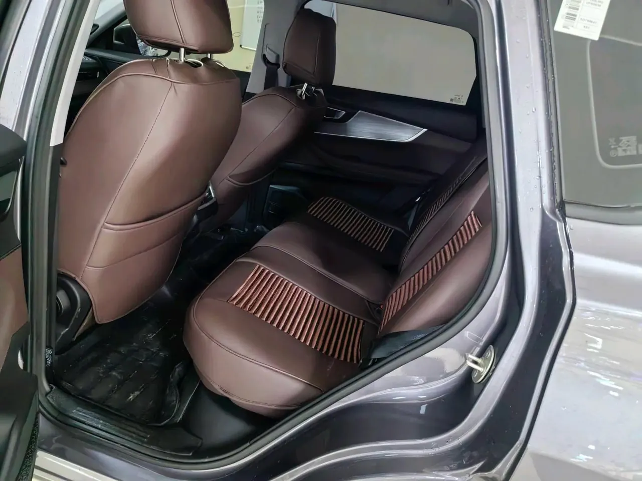 Chery 2025 Ruihu 7 1.5T Stepless Excellence Deluxe Automatic Gear 4