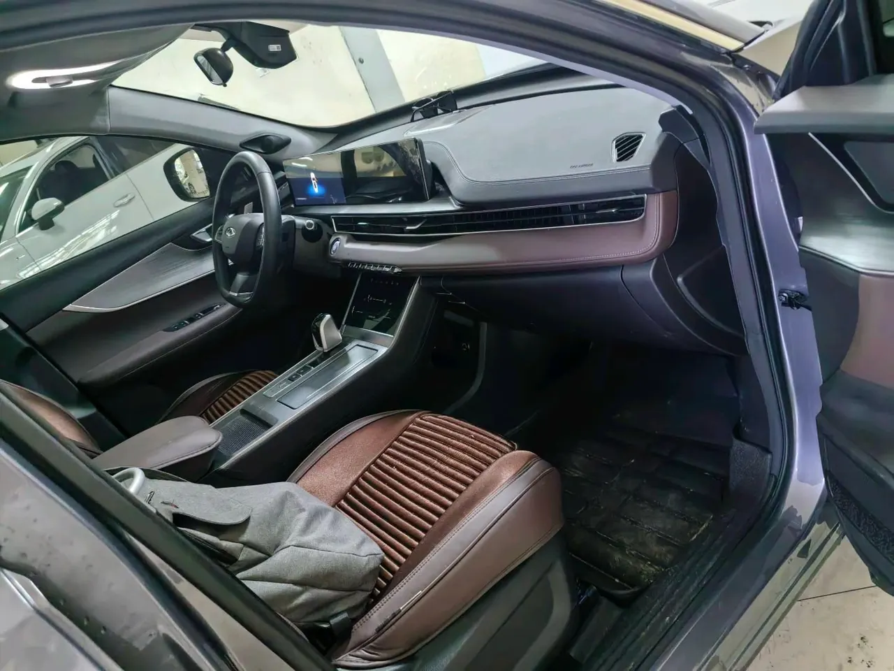 Chery 2025 Ruihu 7 1.5T Stepless Excellence Deluxe Automatic Gear 6