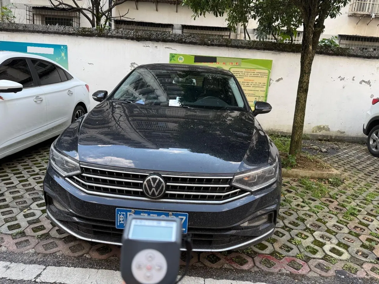 Volkswagen 2023 Magotan 2.0TSI 330TSI 2 million Commemorative Luxury Automatic Gear 2
