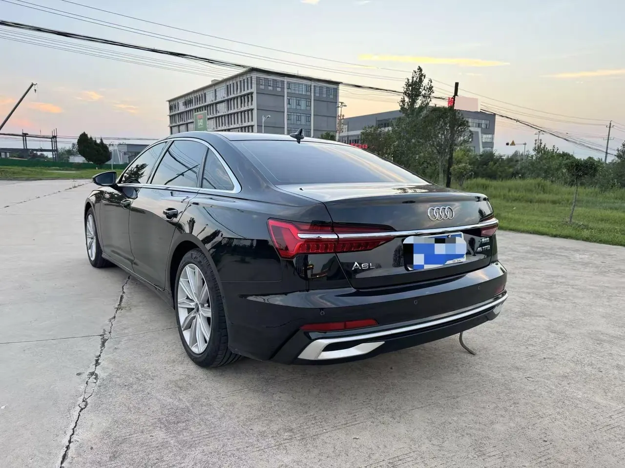 Audi 2023 A6L 2.0TFSI 45TFSI Selected Dynamic Automatic 5