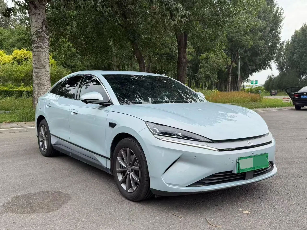 BYD 2025 Qin L EV 545KM Exceed automatic gear 3