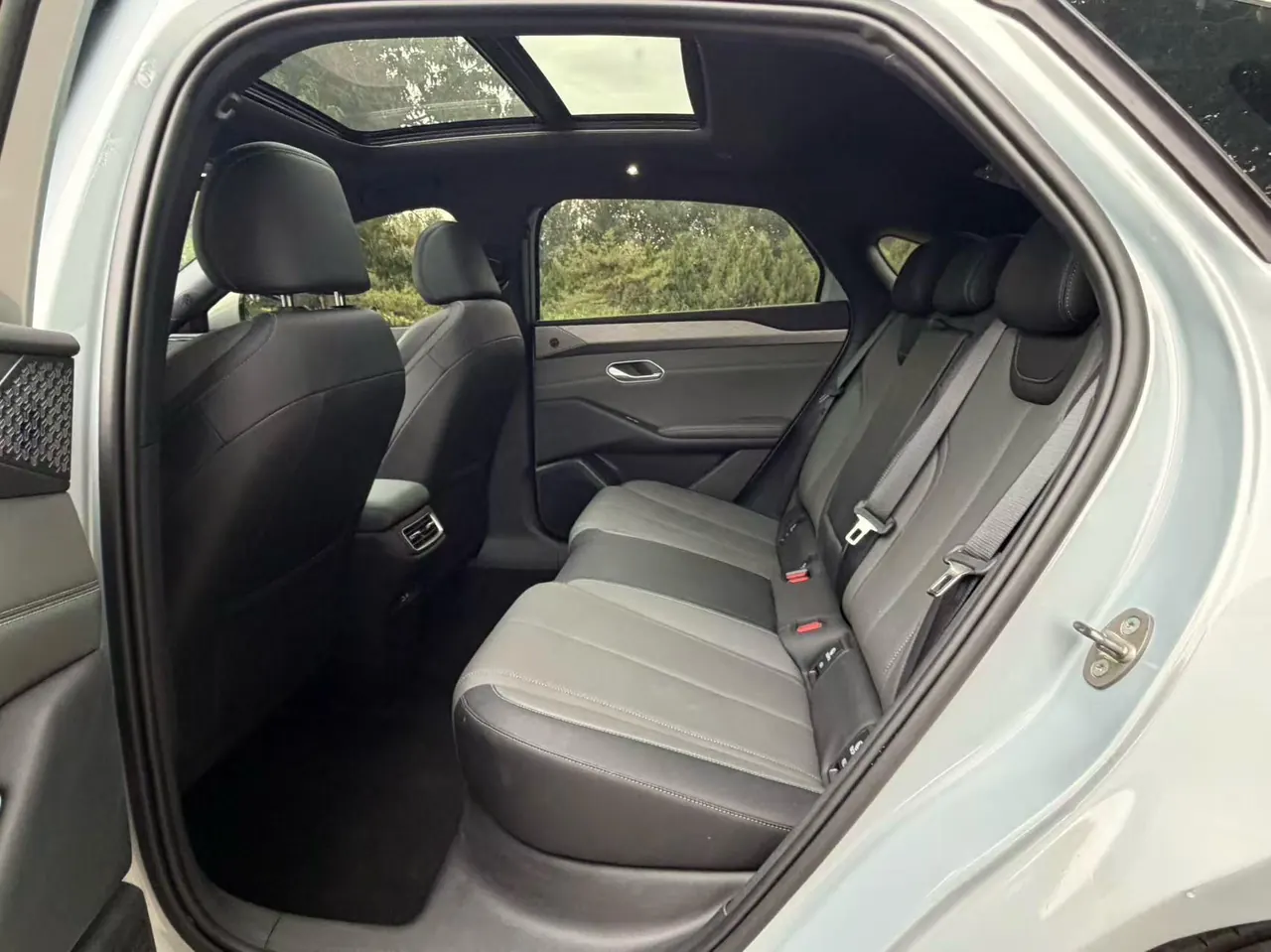 BYD 2025 Qin L EV 545KM Exceed automatic gear 6