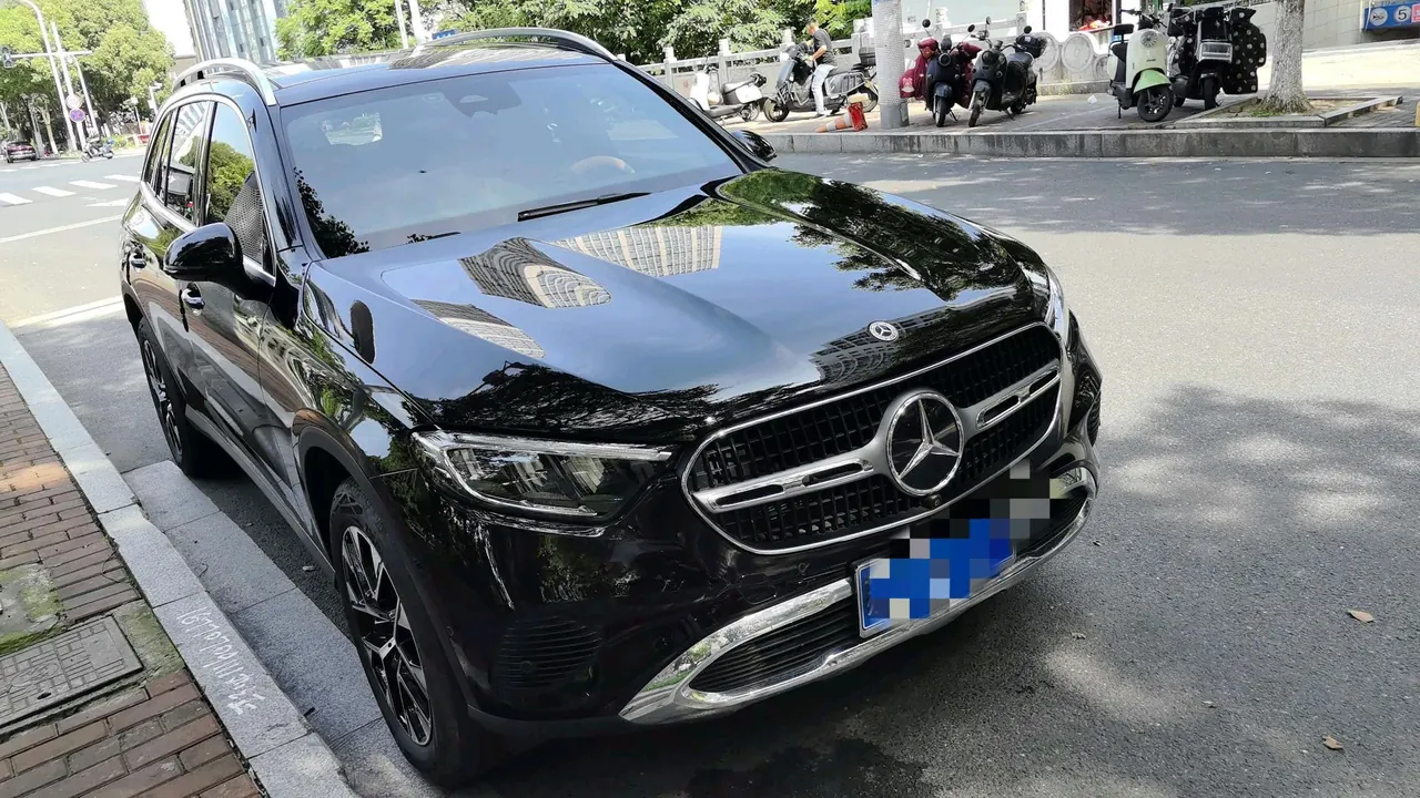Mercedes Benz 2025 GLC 260 L 4MATIC 48V 2.0T Dynamic 5-seat Automatic Gear 2