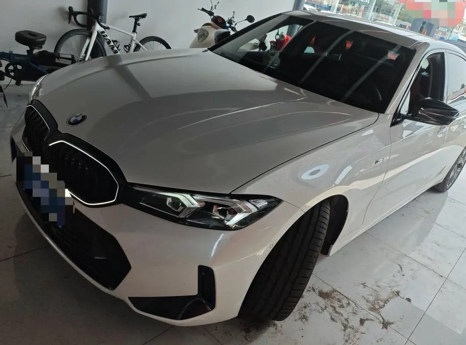 BMW 3 Series 2026 330Li 2.0T M Sports Obsidian Night Suit Automatic Gear - View 1