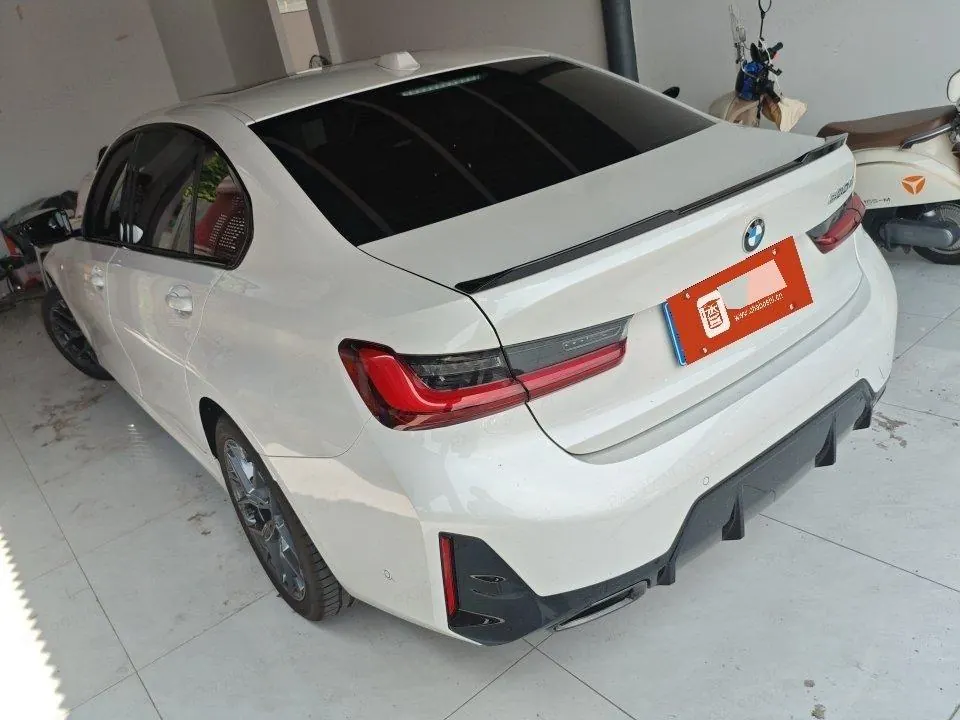 BMW 3 Series 2026 330Li 2.0T M Sports Obsidian Night Suit Automatic Gear 2