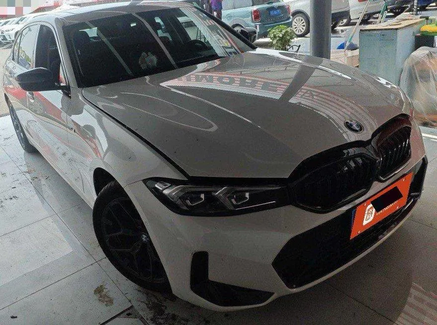 BMW 3 Series 2026 330Li 2.0T M Sports Obsidian Night Suit Automatic Gear 5