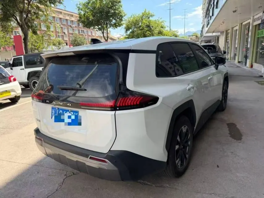 Toyota 2026 RAV4 Rongbo 2.0 Stepless Two-Drive Deluxe Automatic Gear 2