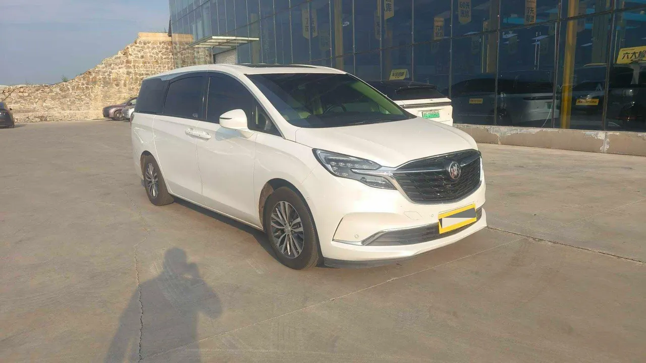 Buick 2022 GL8 ES Lu Zun 2.0T 653T Exclusive Automatic Gear 3
