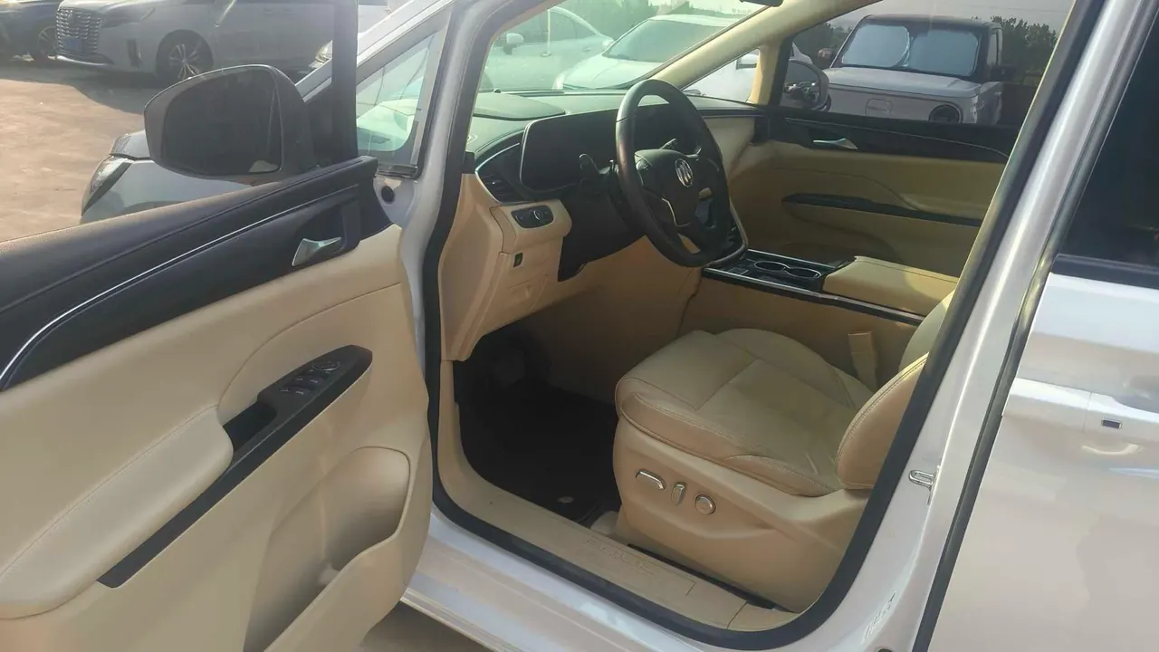 Buick 2022 GL8 ES Lu Zun 2.0T 653T Exclusive Automatic Gear 4