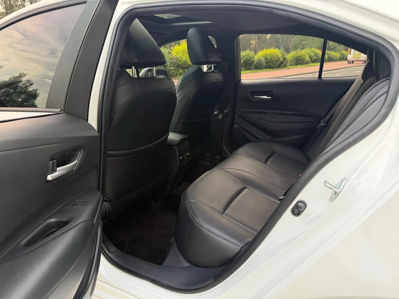 Toyota 2023 Lei Ling 1.2T Stepless 185T Deluxe Automatic Gear 10