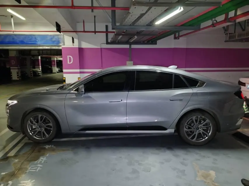 Ford 2023 Mondeo 1.5T EcoBoost 180 Luxury Automatic Gear 4