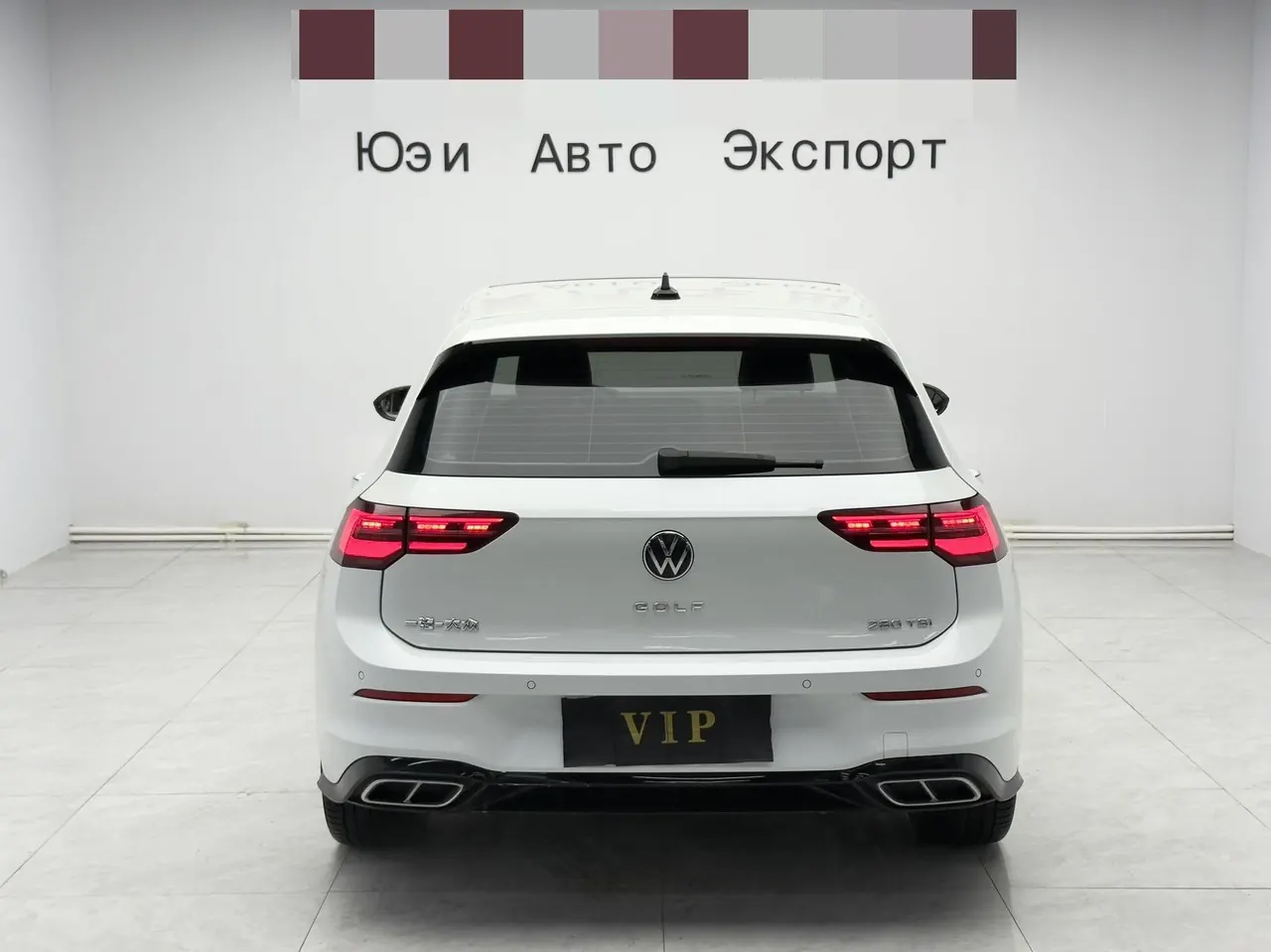 Volkswagen 2021 Golf 8 R-Line 1.4TSI 280TSI Automatic 5