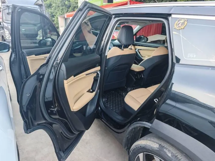 Geely 2023 Boyue L 1.5TD Honorable Automatic Transmission 3