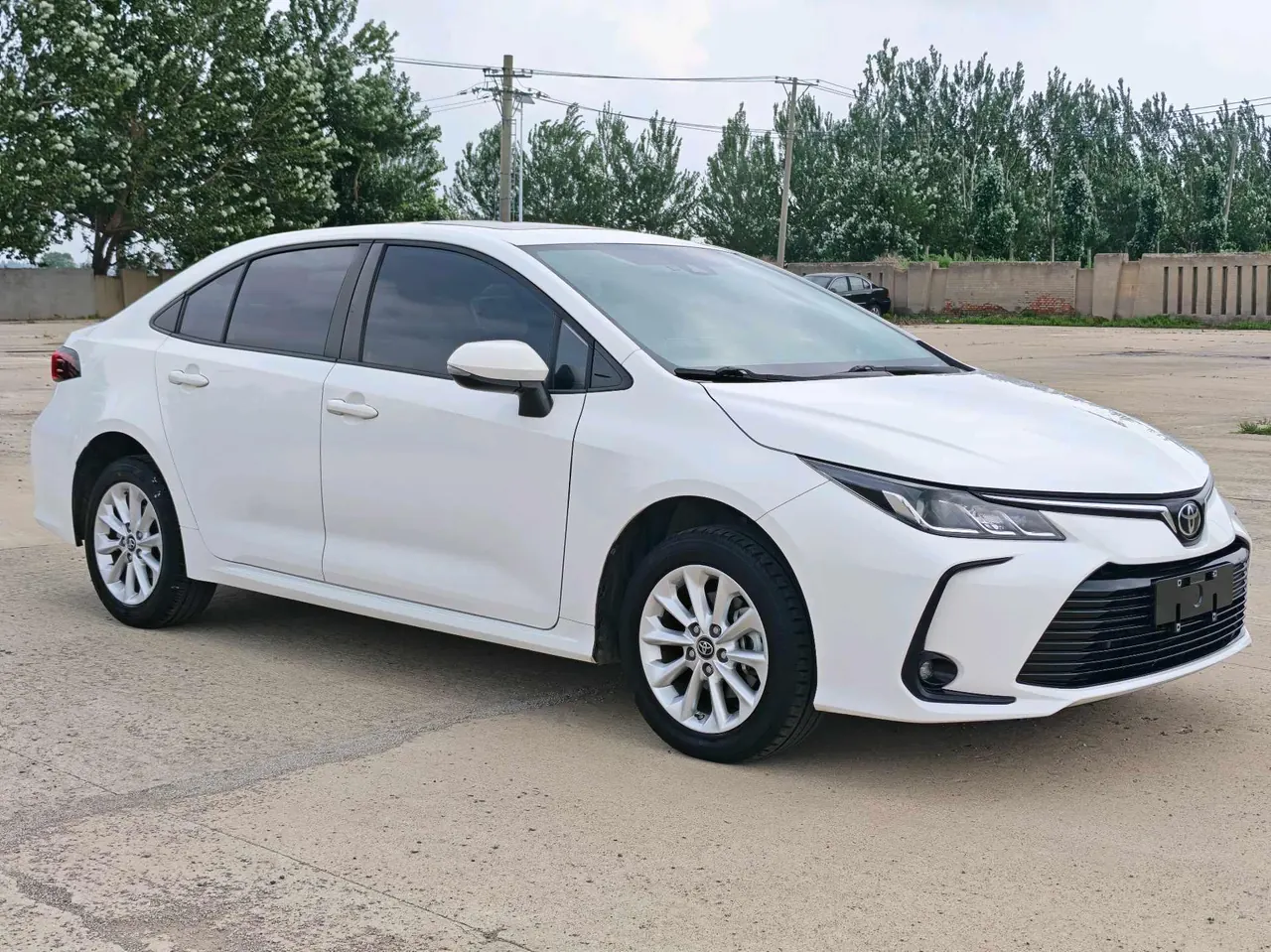 Toyota 2022 corolla 1.2T stepless pioneer PLUS version automatic gear 3