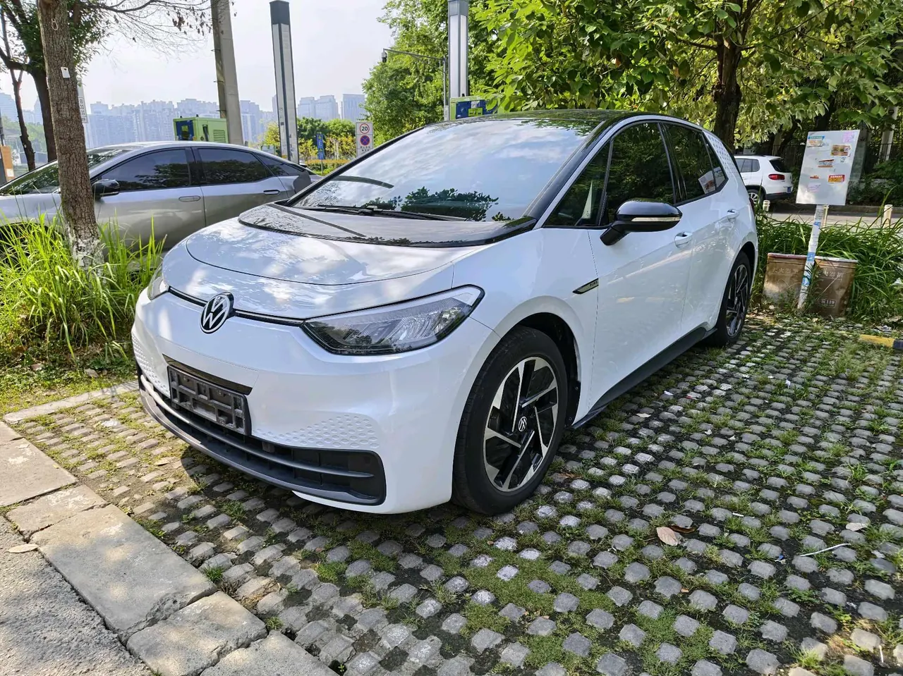 Volkswagen 2023 ID. 3 Upgraded Pure Smart Edition, Automatic Transmission - View 1