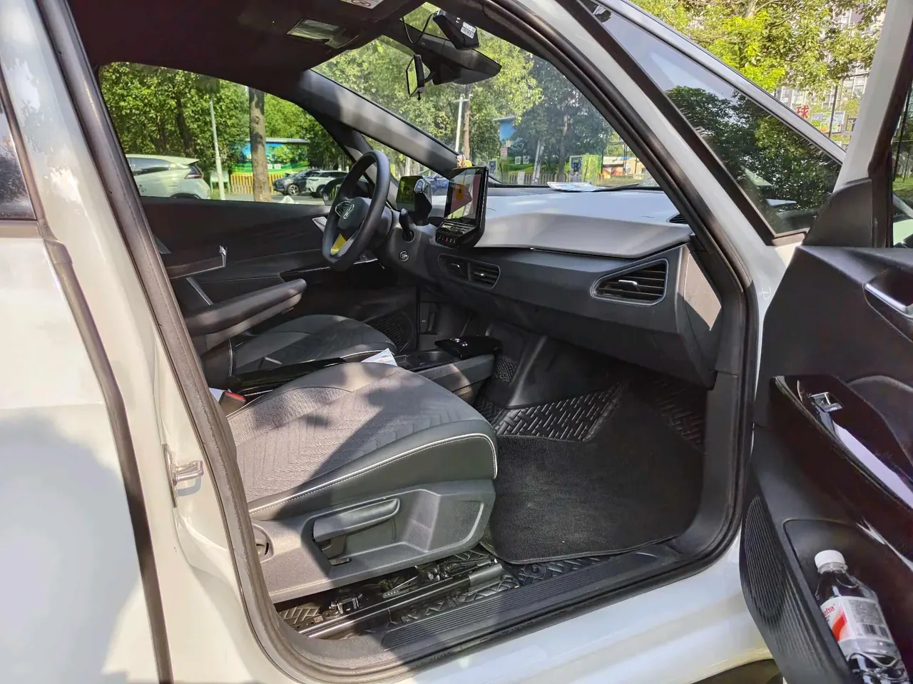 Volkswagen 2023 ID. 3 Upgraded Pure Smart Edition, Automatic Transmission 5