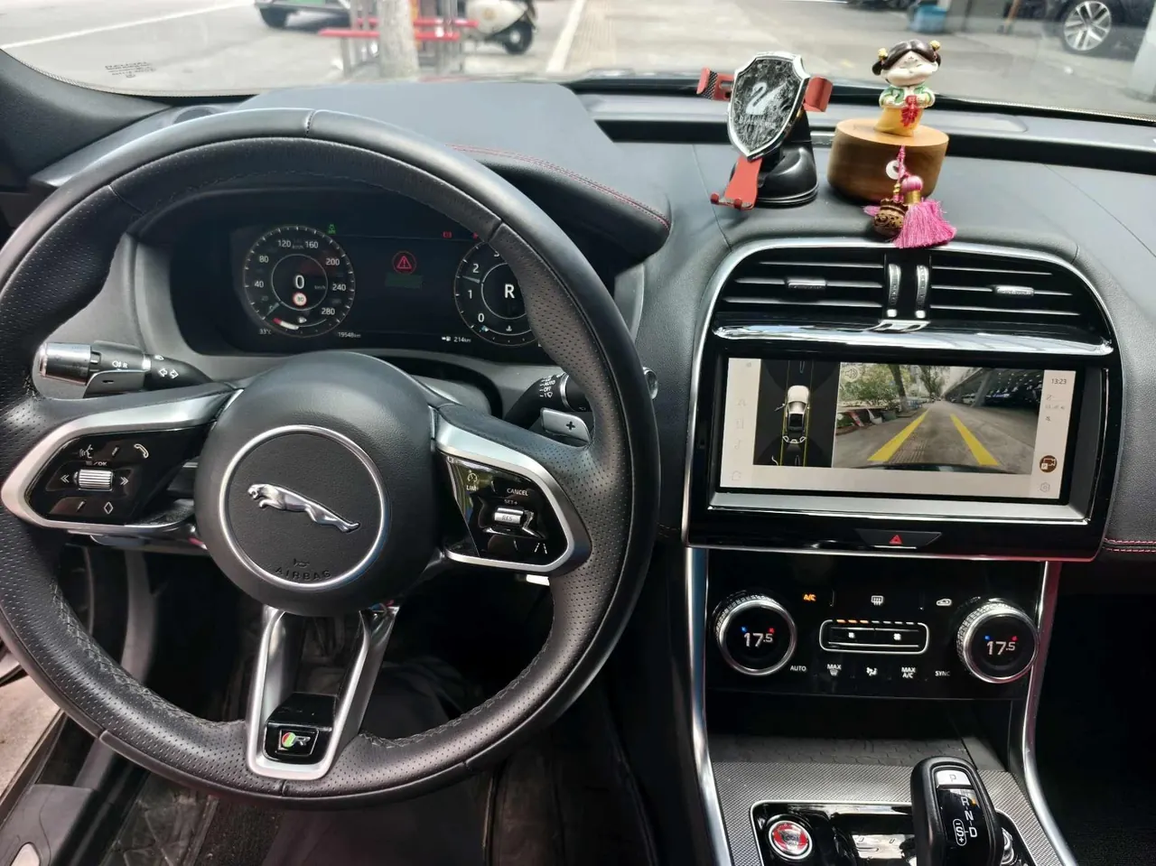 Jaguar 2023 XEL 2.0T 250PS R-DYNAMIC S Enterprising Sports Edition Automatic Gear 8