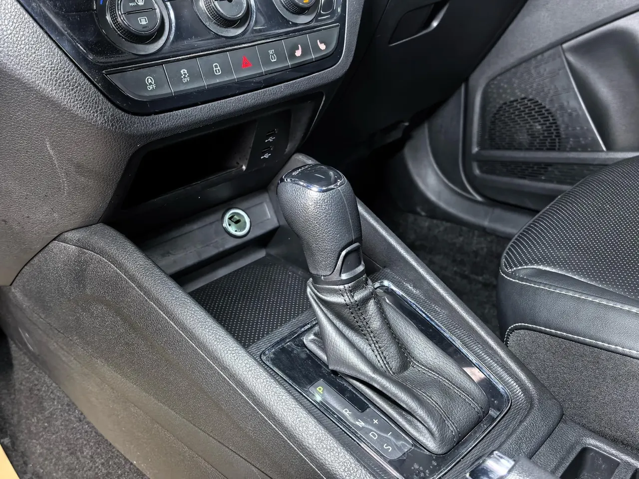 Skoda 2023 Comic 1.5 Comfortable Edition (Modified) Automatic Gear 15