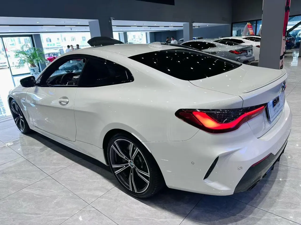 BMW 4 Series (Imported) 2022 430i Coupe 2.0T M Sports Obsidian Night Kit (Changed to 2) Automatic Gear 6