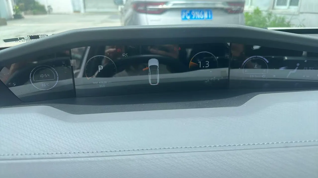 ChangAn 2022 UNI-V 1.5T honorable automatic gear 5
