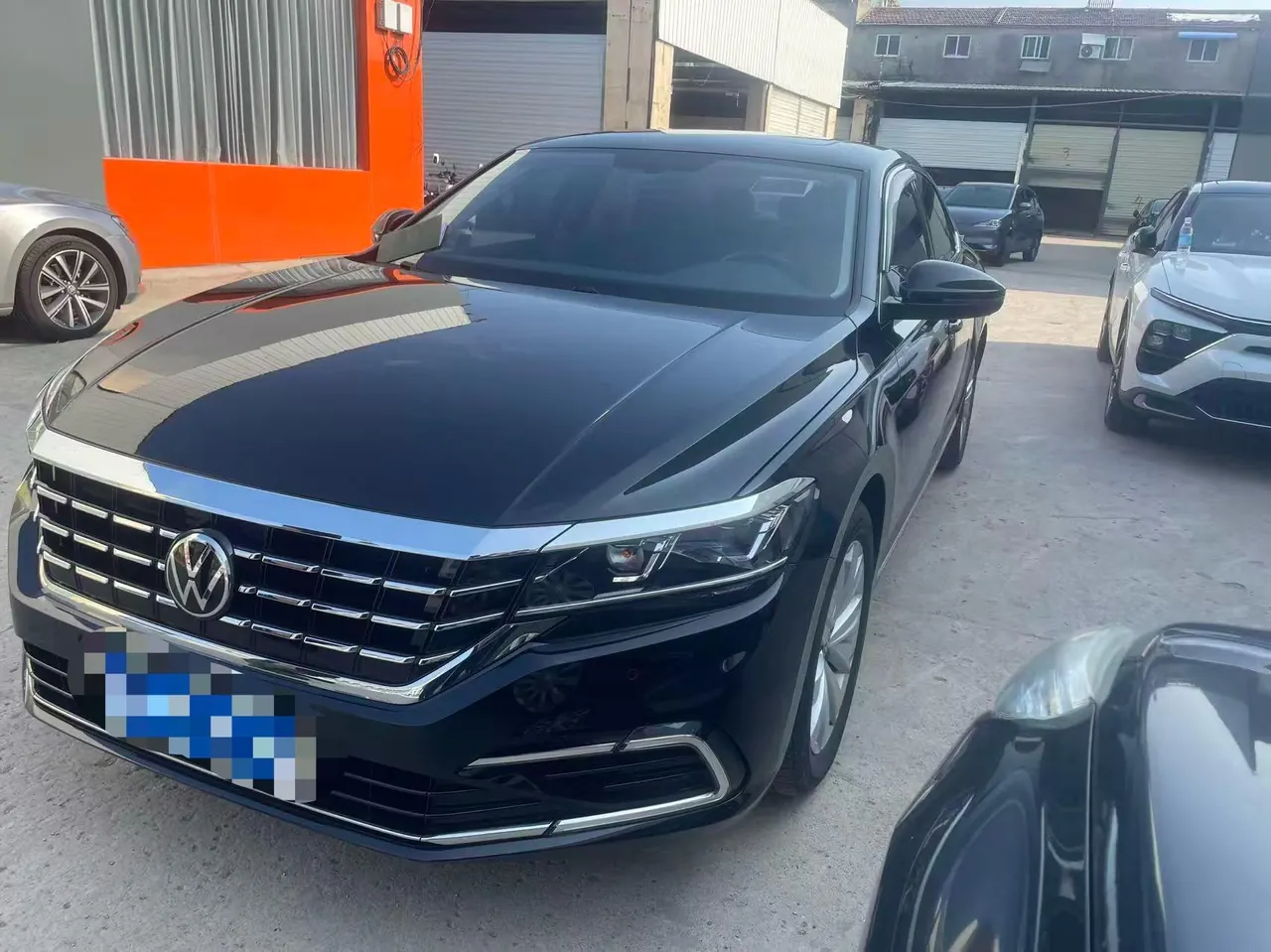 Volkswagen 2021 Passat 2.0TSI 330TSI Deluxe Edition Automatic - View 1