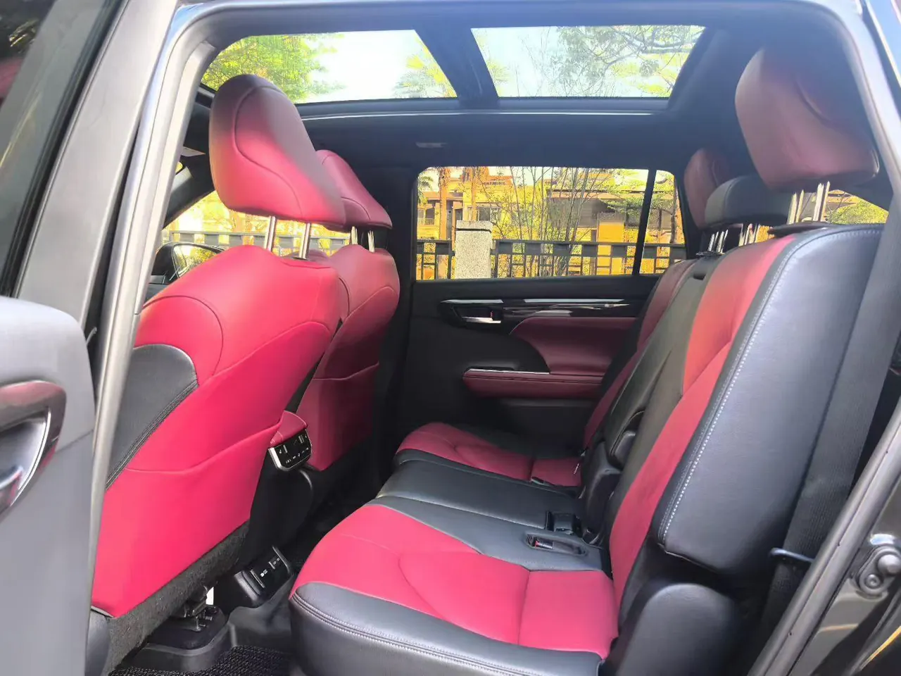 Toyota 2022 Crown Land Release 2.5 Stepless Four-wheel Drive Flagship Automatic Gear 6