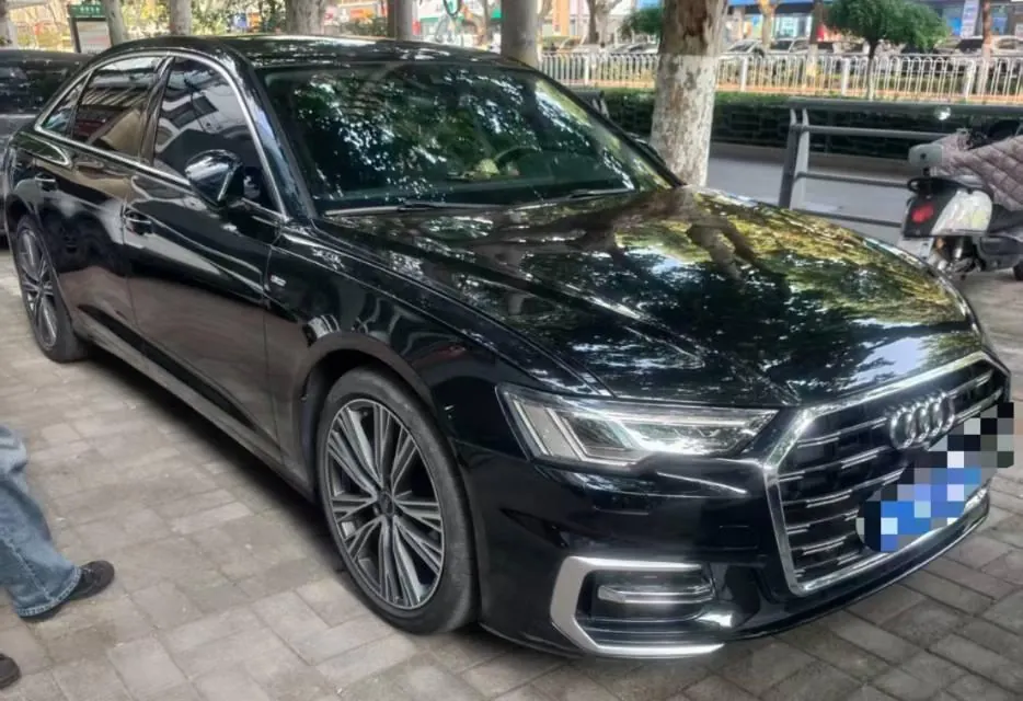 Audi 2023 A6L 2.0TFSI 45TFSI Quattro Selected Dynamic Automatic 2