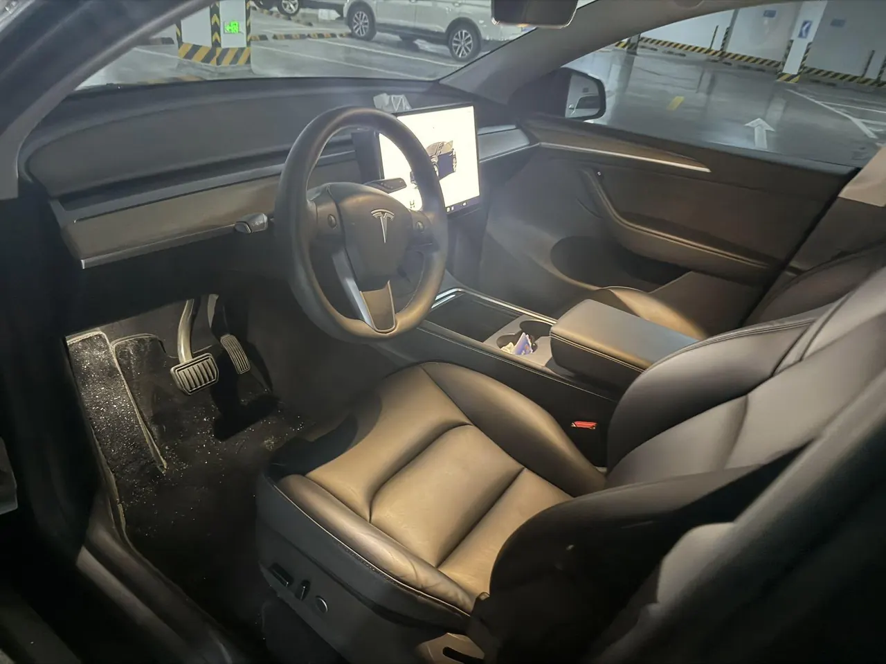 Tesla 2022 Model Y long endurance all-wheel drive version (modified) automatic gear 3