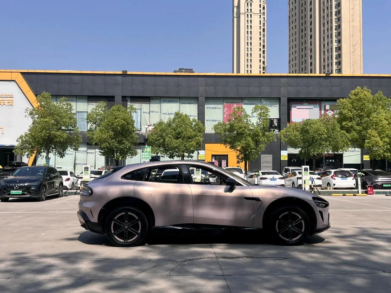 MI 2025 YU7 Long Endurance Rear Drive Automatic Gear 8