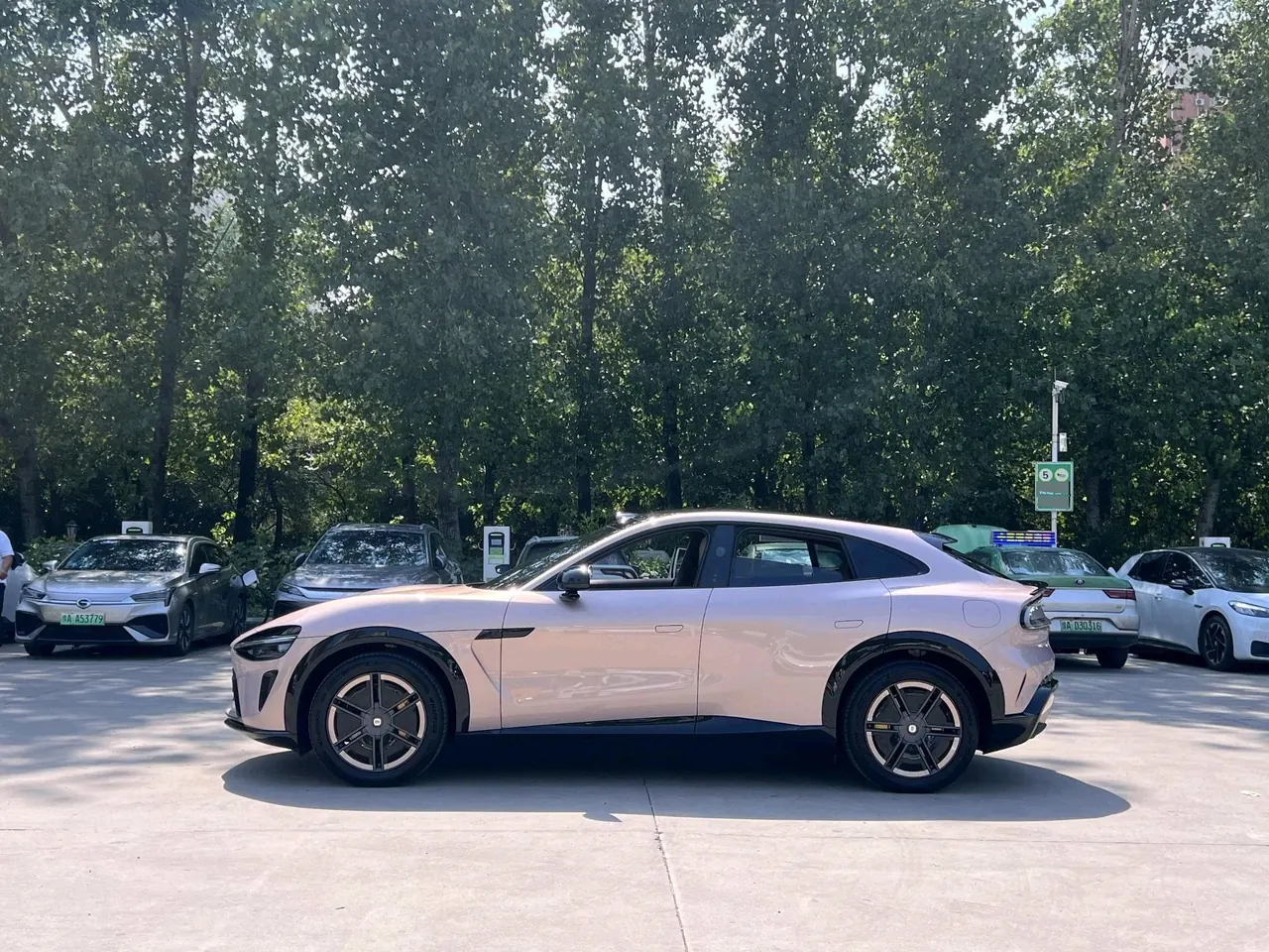 MI 2025 YU7 Long Endurance Rear Drive Automatic Gear 9