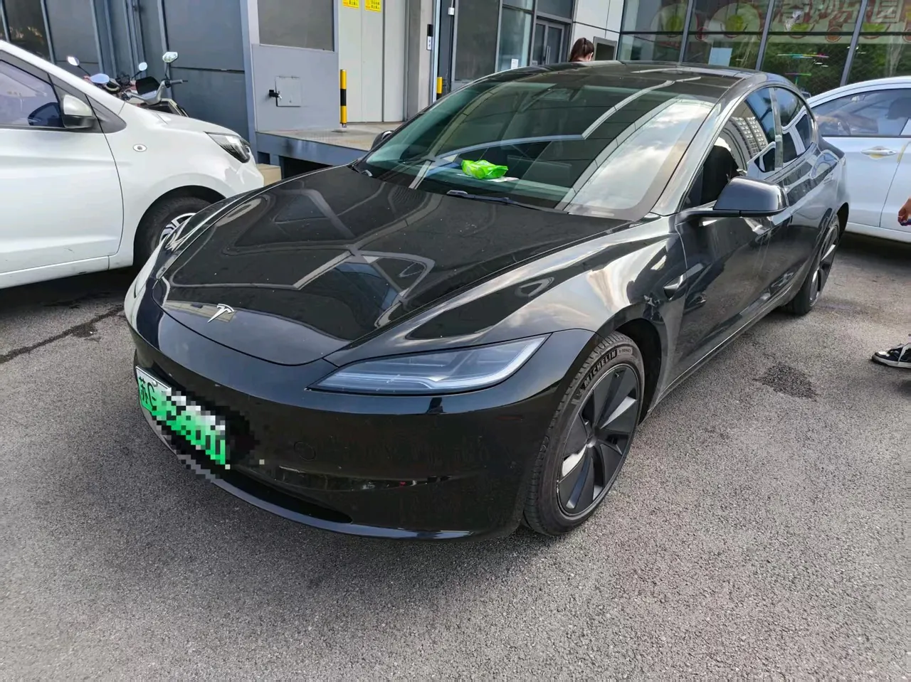 Tesla 2023 Model 3 Rejuvenation Edition Rear Wheel Drive Automatic Transmission - View 1