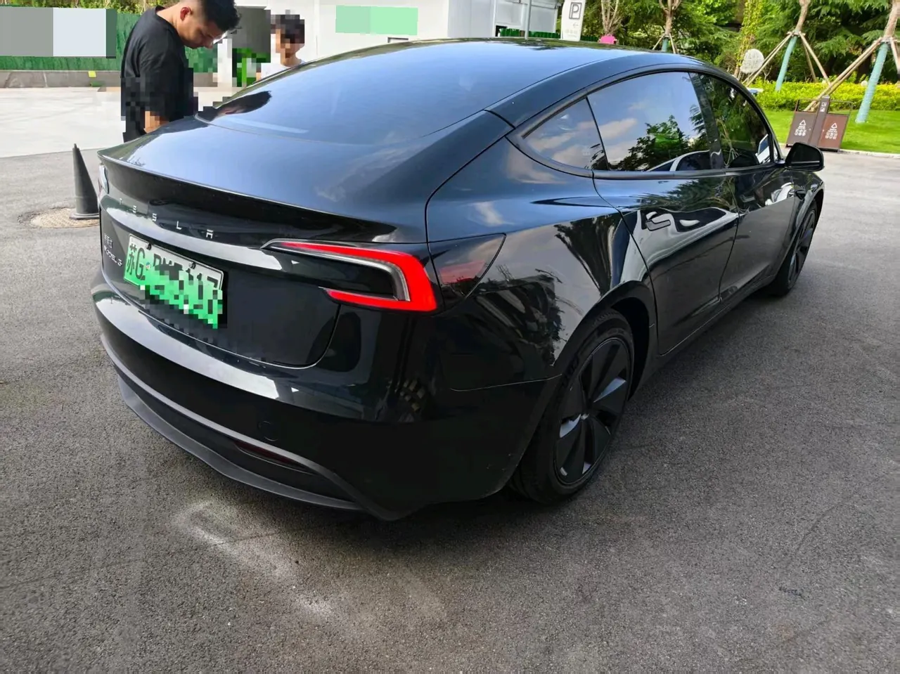 Tesla 2023 Model 3 Rejuvenation Edition Rear Wheel Drive Automatic Transmission 2