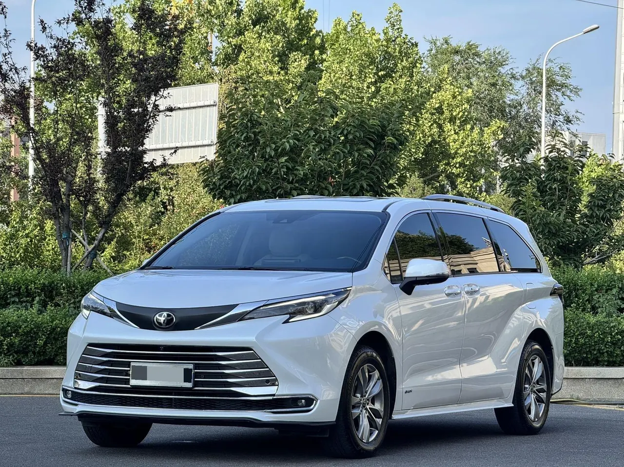 Toyota 2024 Sana 2.5 Stepless Comfort Edition Automatic Gear - View 1