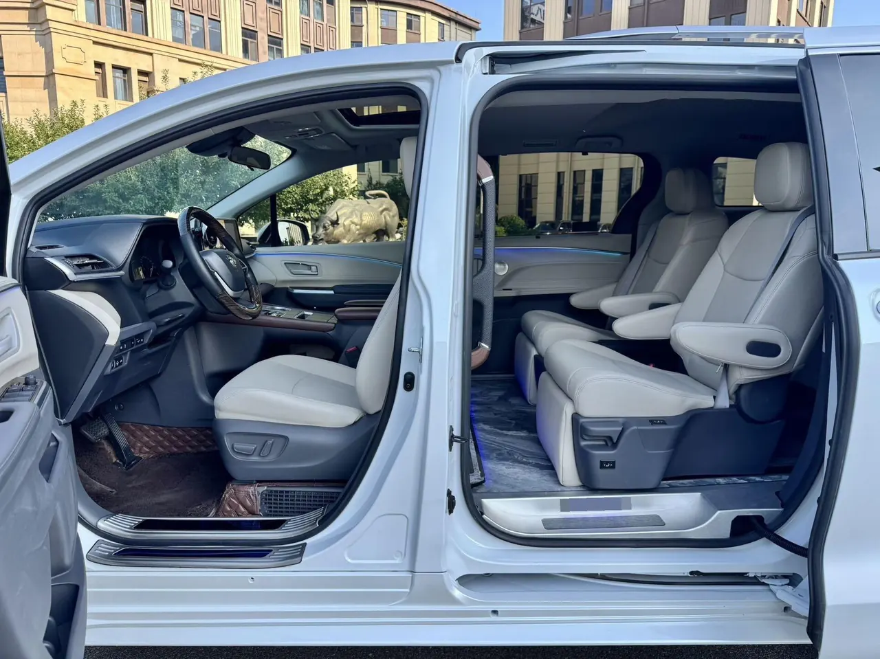Toyota 2024 Sana 2.5 Stepless Comfort Edition Automatic Gear 4