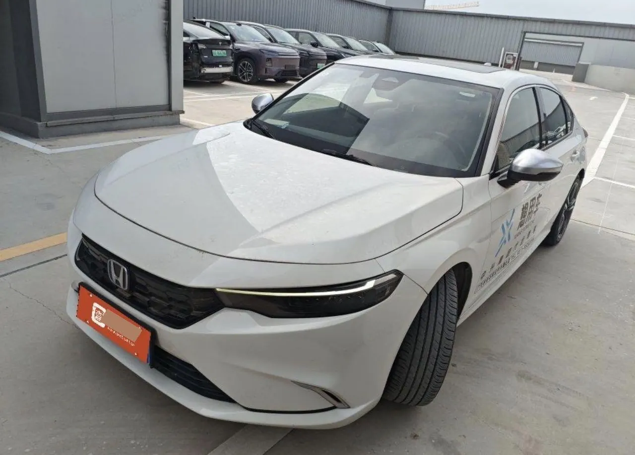 Открыть галерею: Honda 2023 model grid HATCHBACK e:HEV 2.0 stepless sharp deluxe automatic gear