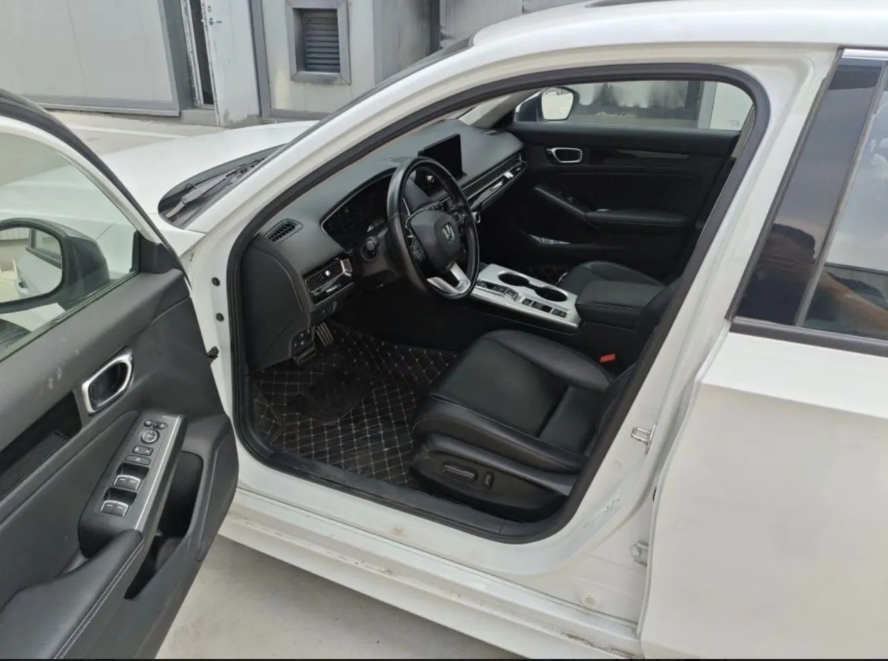 Honda 2023 model grid HATCHBACK e:HEV 2.0 stepless sharp deluxe automatic gear 2