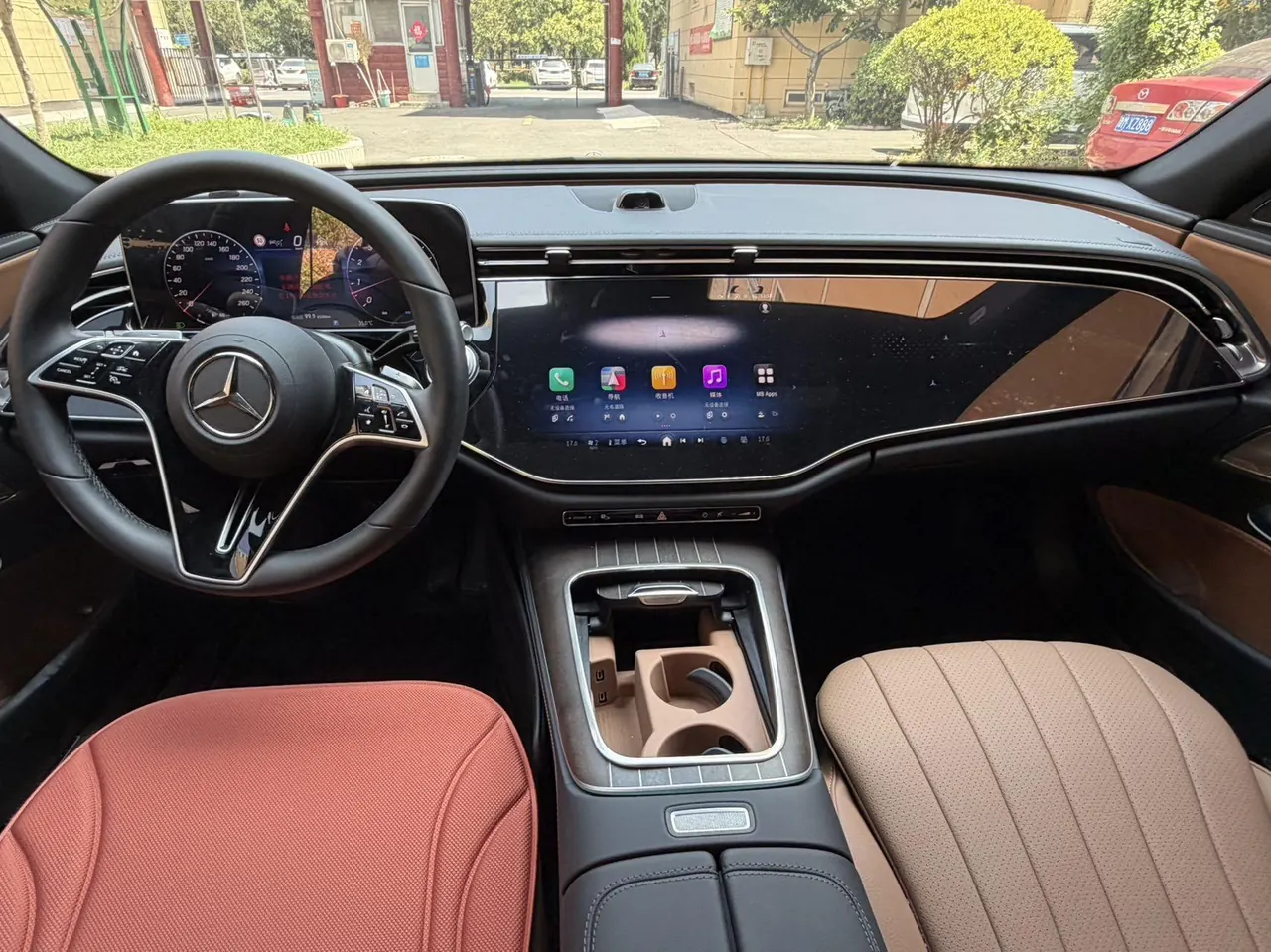Mercedes Benz E Class 2025 E 300 L 48V 2.0T Luxury Automatic Gear 3