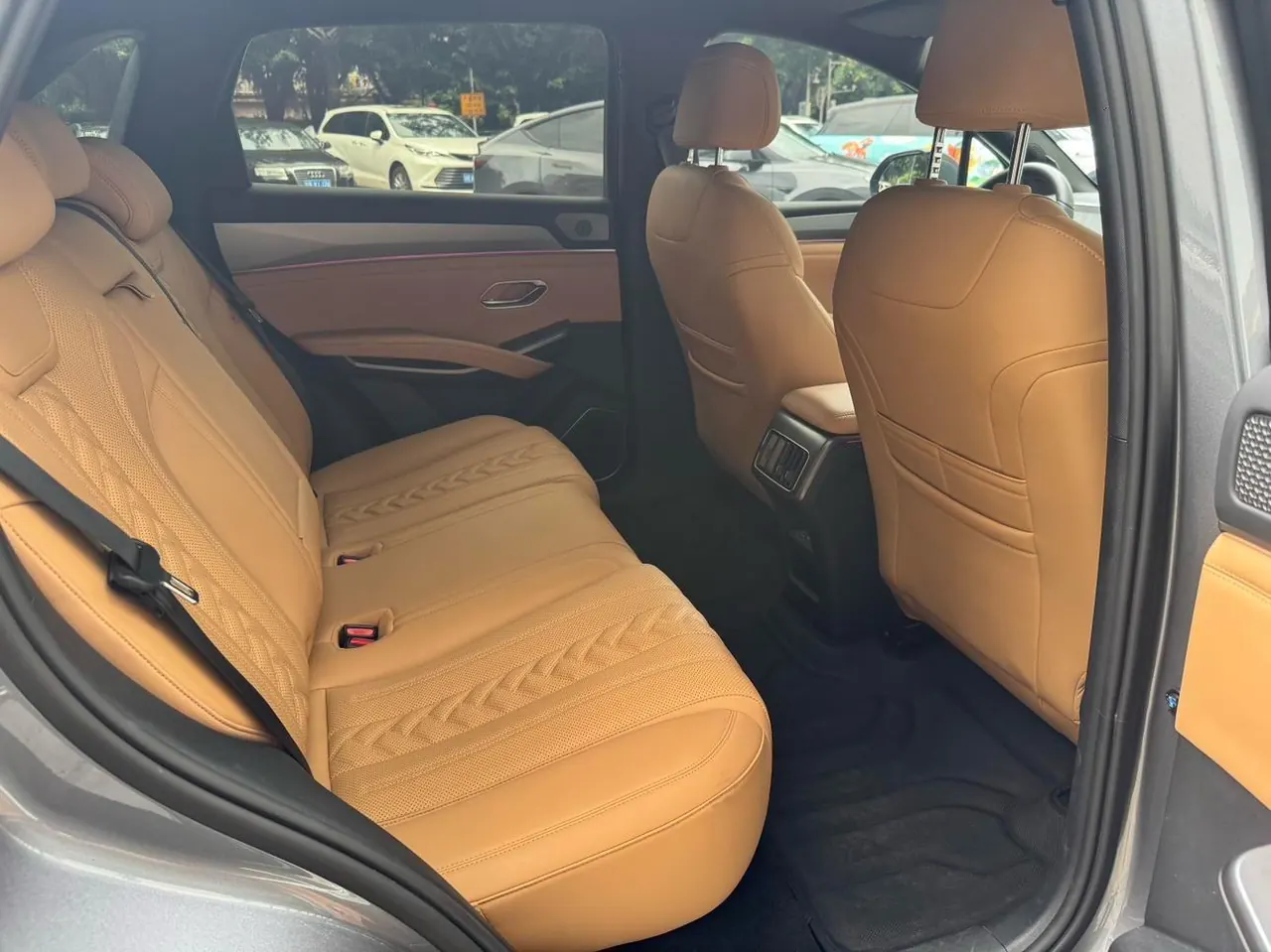 BYD 2025 Song L DM-i 1.5 Stepless Smart Driving Edition 160km Exceed Automatic Transmission 11