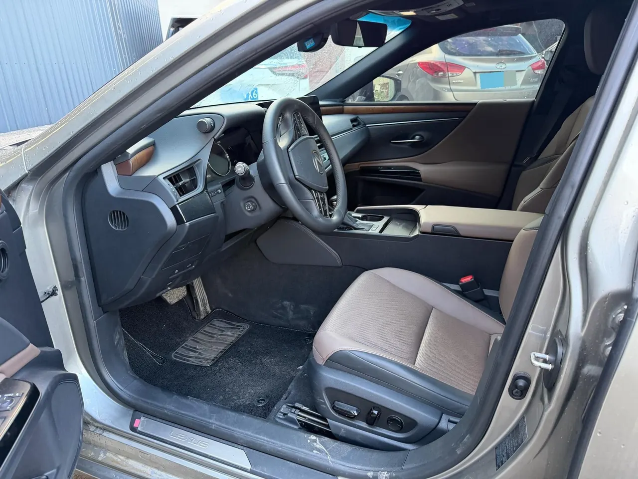 Lexus ES (Imported) 2024 ES200 2.0 Stepless Special Limited Edition Automatic Gear 3