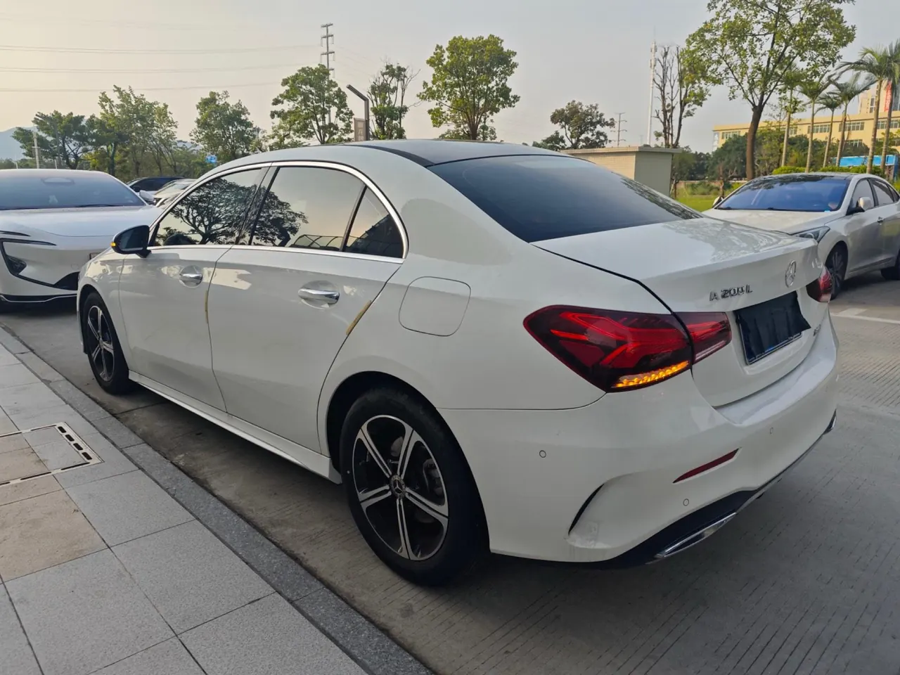 Mercedes Benz Class A 2022 A 200 L 1.3T Fashion Automatic Gear 5