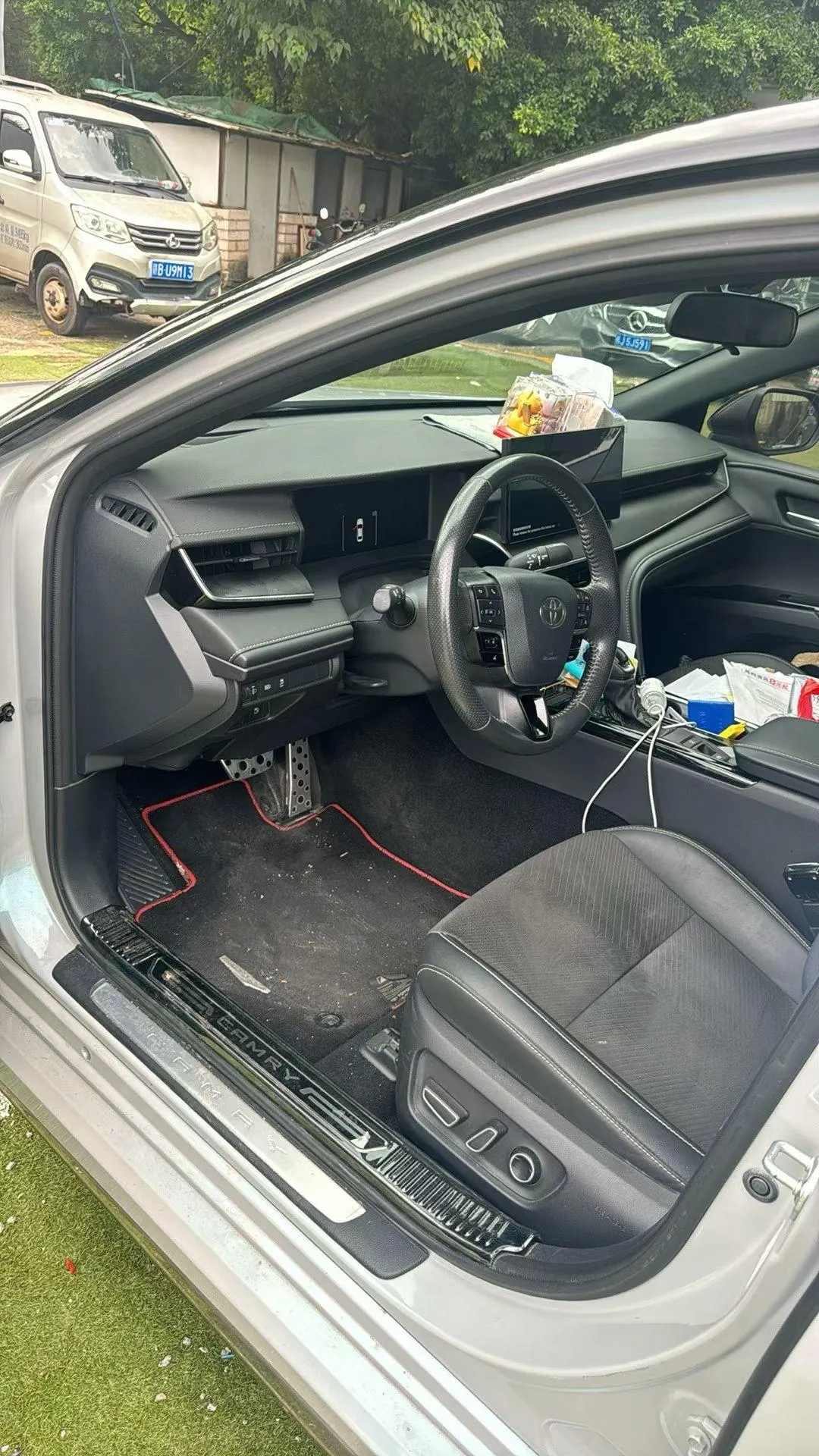 Toyota 2024 Camry Dual Engine 2.0HS Stepless Sports Edition Automatic Gear 2