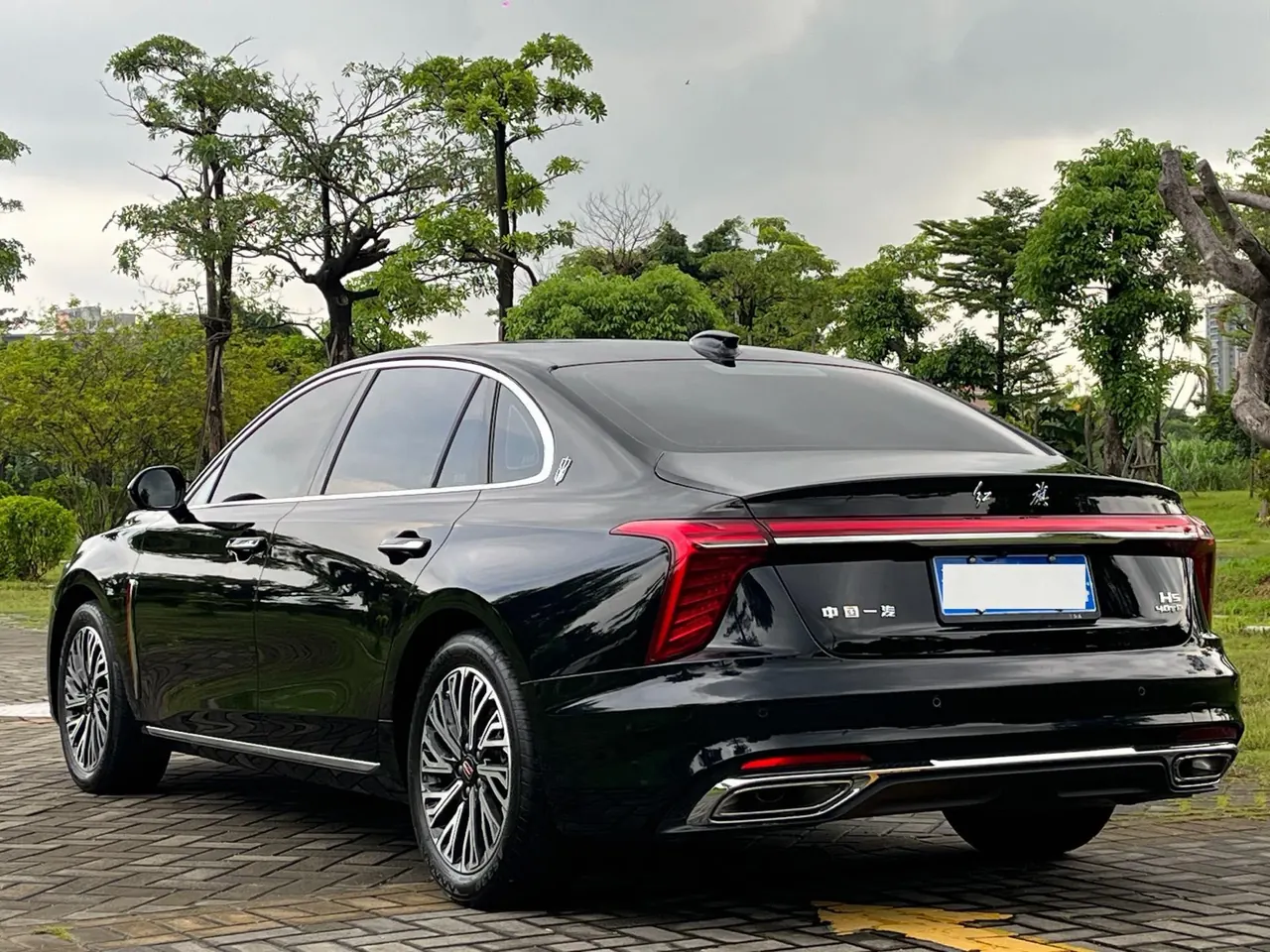HongQi 2024 H5 2.0T Zhilian Qi Chang Edition Automatic Gear 2