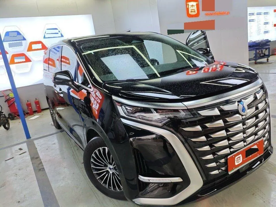 Denza 2022 Denza D9 DM-i 1.5T stepless 970 four-wheel drive flagship automatic gear 2